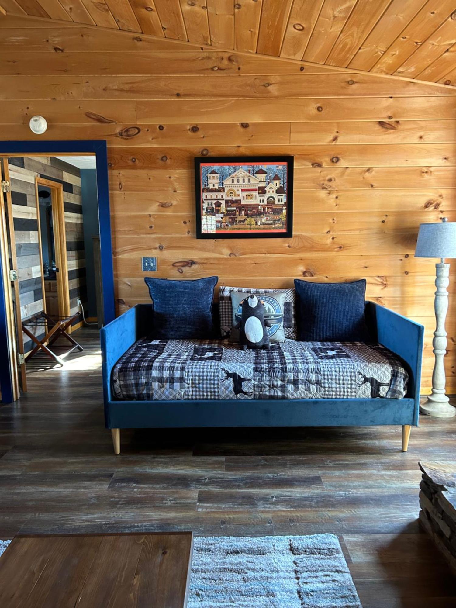 Blue Beary Delight Newly Renovated Near Everything Сasa de vacaciones *